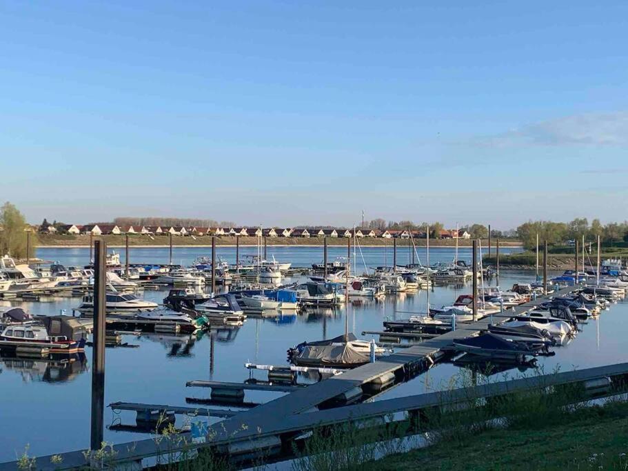 Luxus Chalet Waterfront Lathum Dış mekan fotoğraf